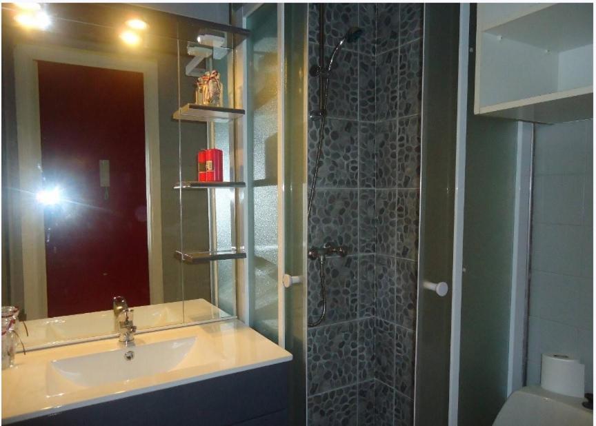 Studios A Golfe Juan Bagian luar foto